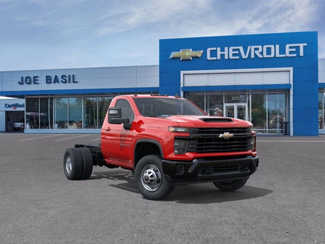 自動車 1/25 Chevy SILVERADO C-3500 Dually NEW 1996 Chevy Silverado 3500 Dually 1/25 Scale Model Kit