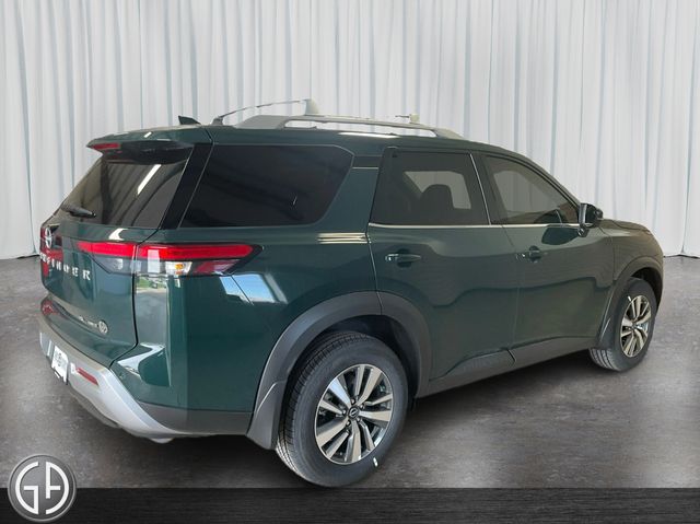 2025 Nissan Pathfinder SL photo 4