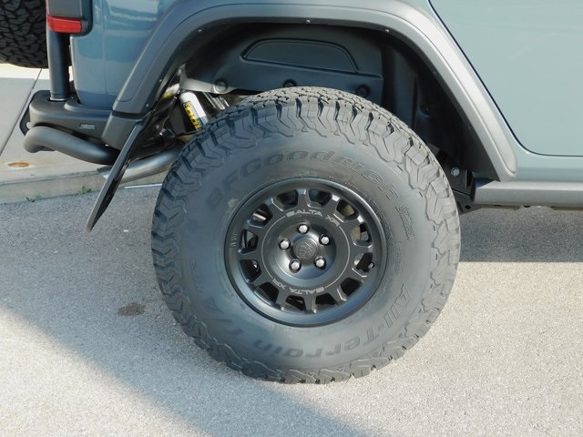 2025 Jeep Wrangler Rubicon photo 10
