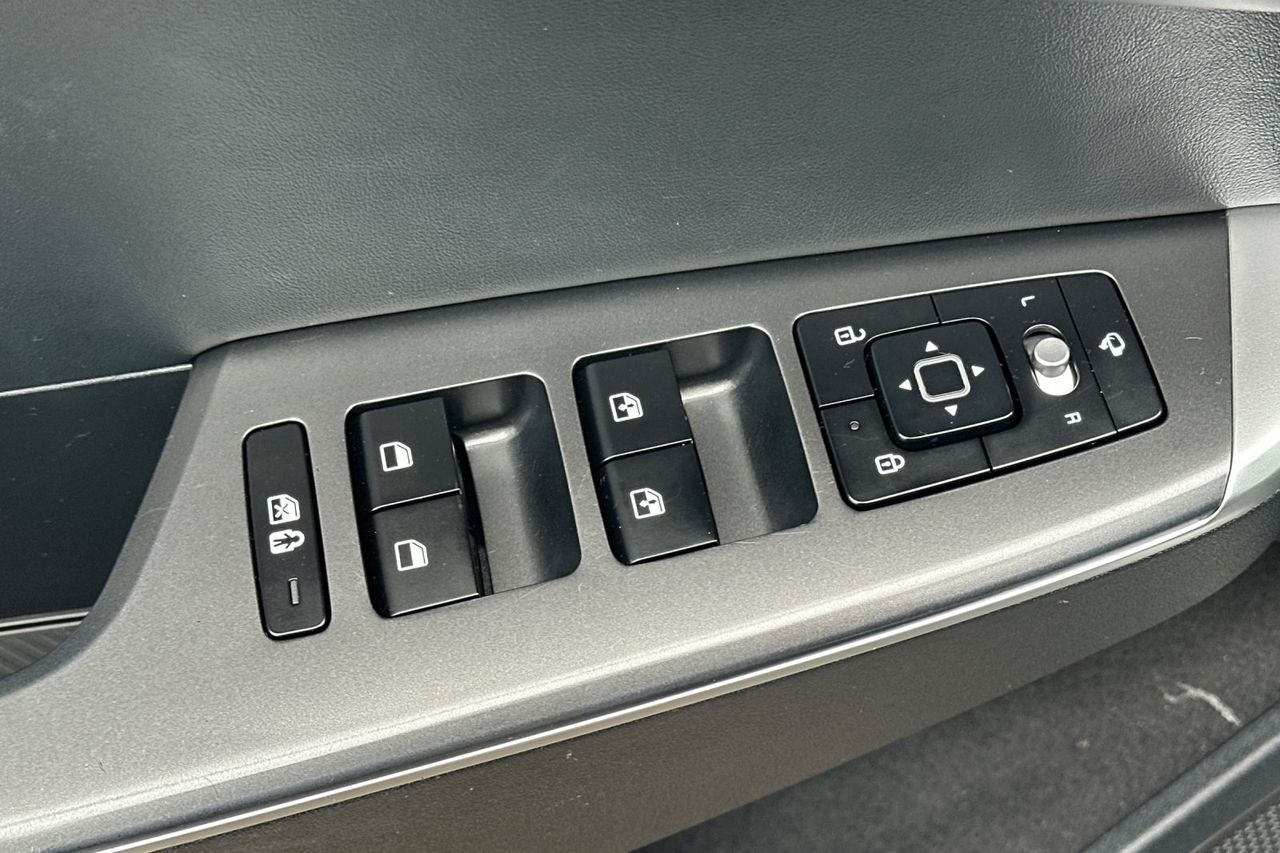 2022 Kia EV6 Light photo 18