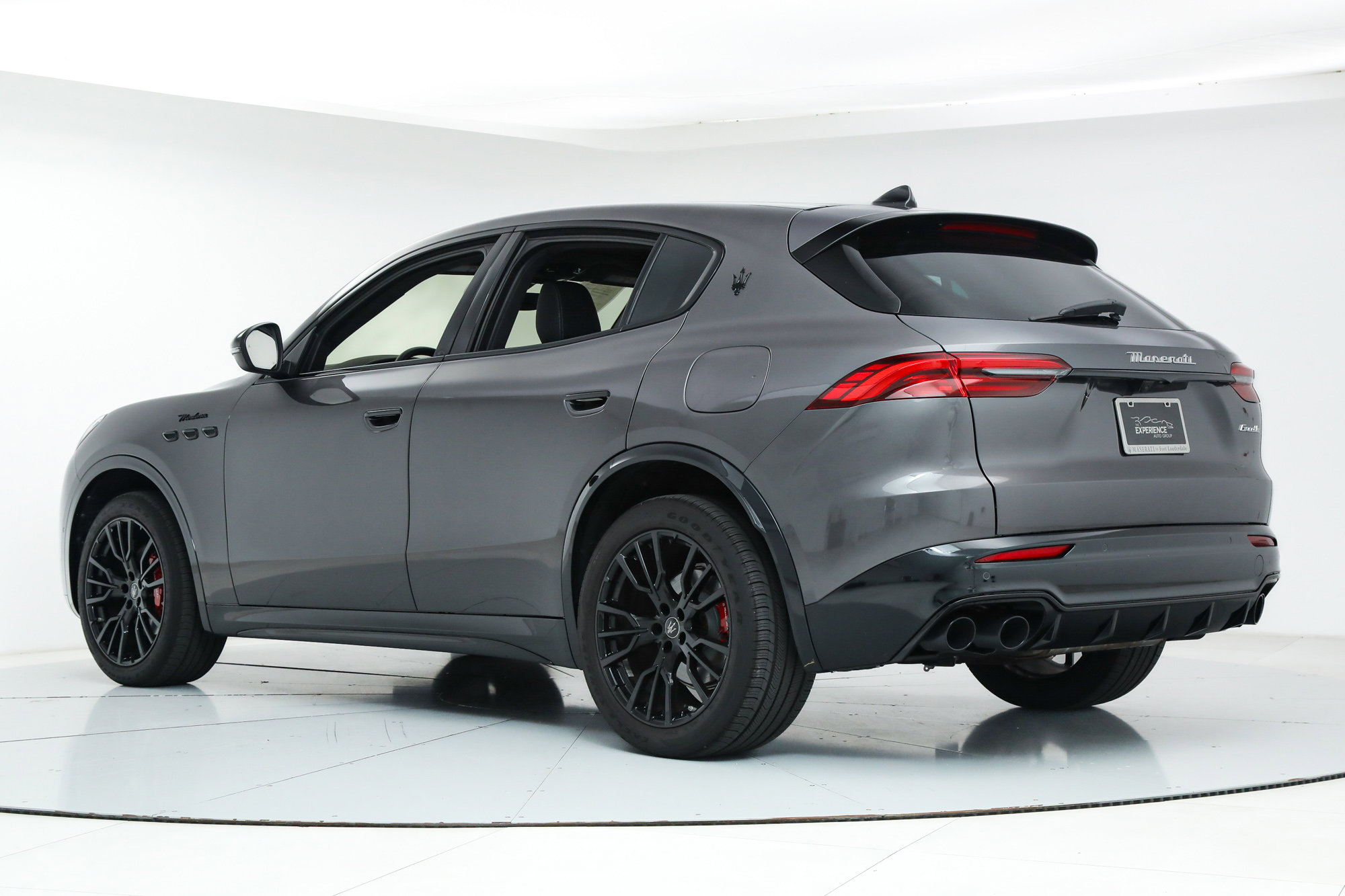 2025 Maserati Grecale Modena photo 3
