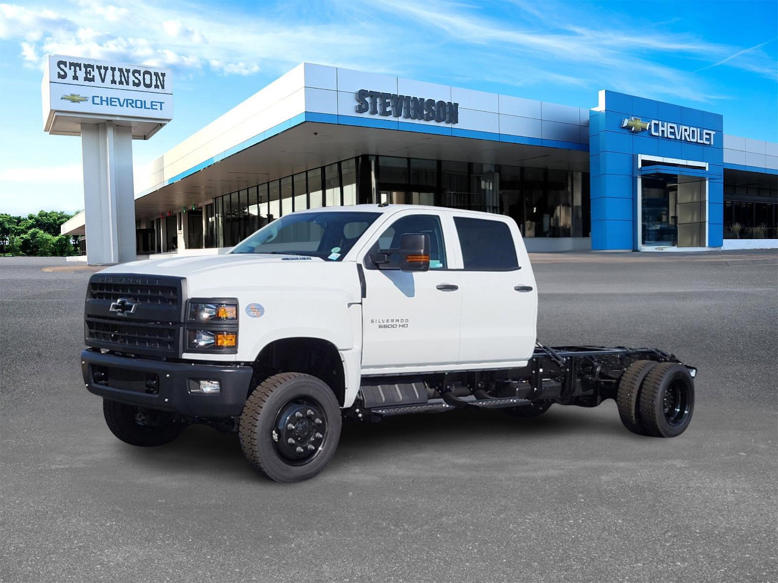 2024 Chevrolet Silverado 4500 Medium Duty Chassis Cab Work Truck's photo