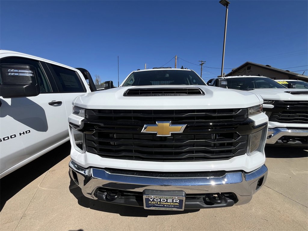 2025 Chevrolet Silverado 3500HD Work Truck photo 4