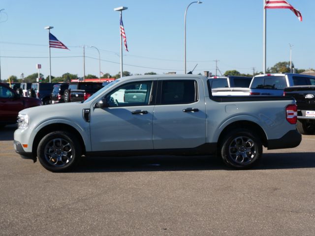 2022 Ford Maverick XLT photo 2