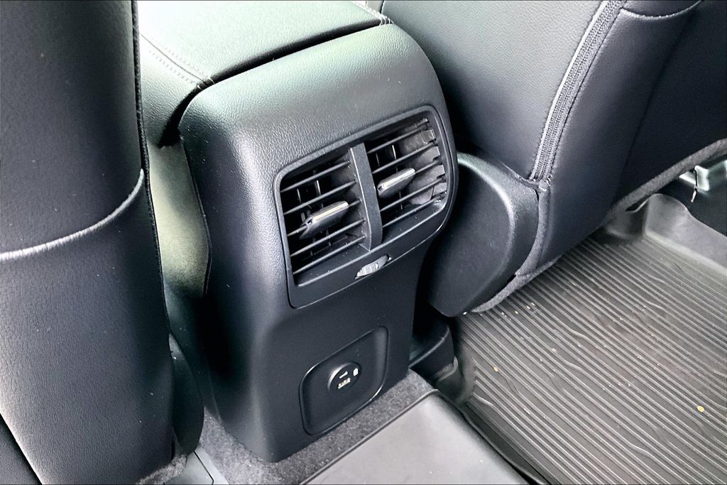2021 Ford Escape SEL photo 27