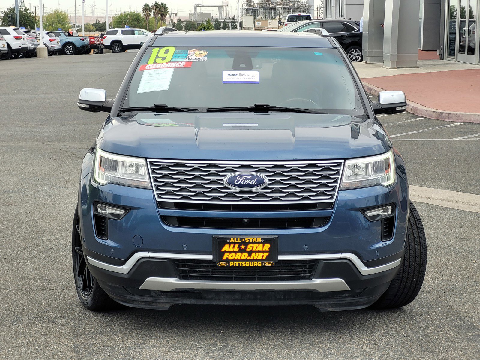 2019 Ford Explorer Platinum photo 2