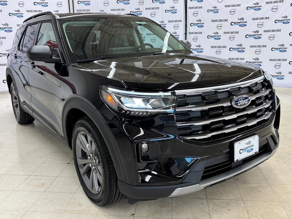 2026 Ford Explorer Active's photo