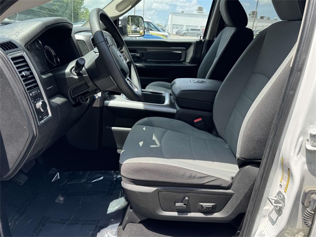 2023 Ram 1500 Classic SLT photo 14