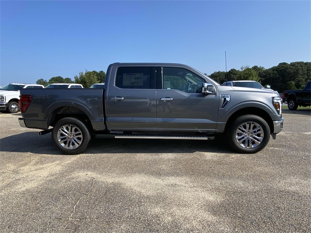 2025 Ford F-150 Lariat photo 2