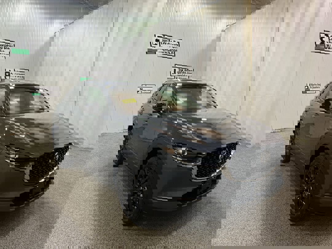 2025 Mazda CX-30 2.5 S Carbon photo 3