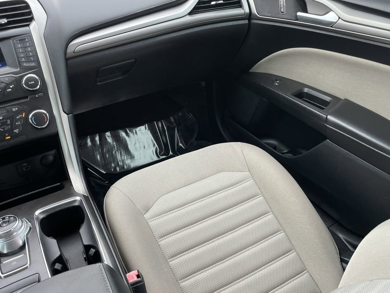 2018 Ford Fusion Hybrid S photo 12