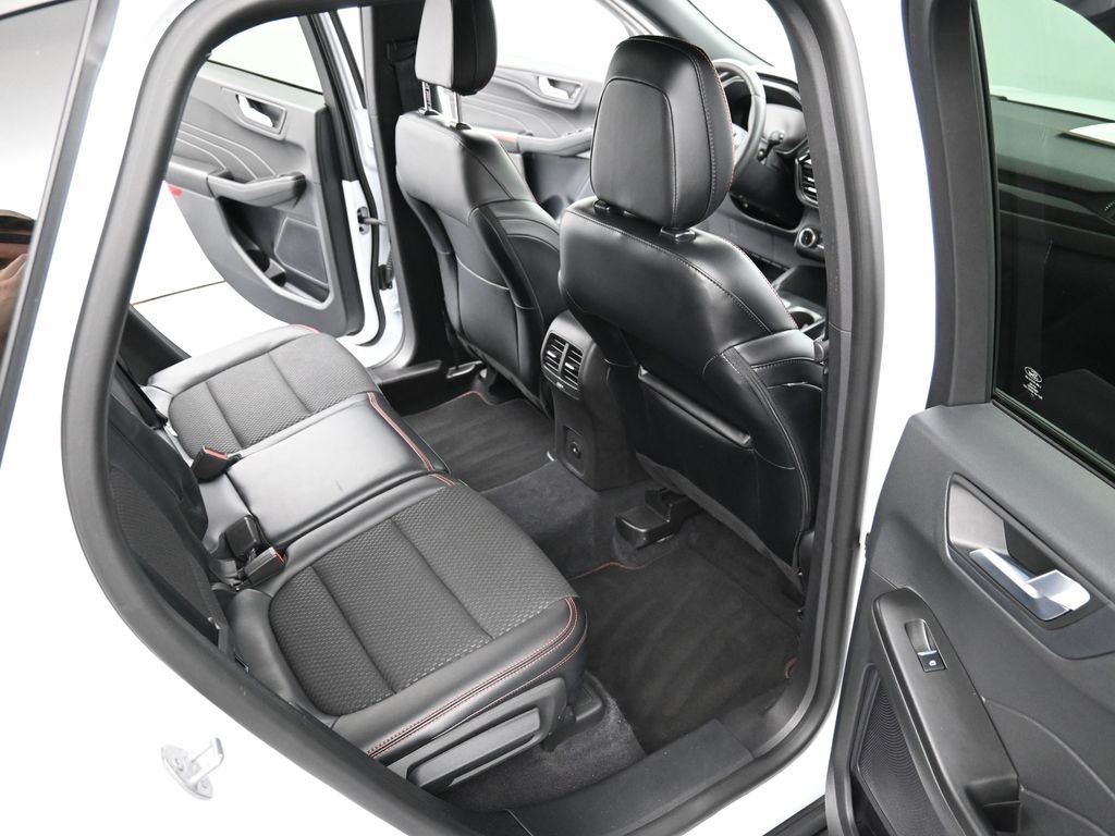 2023 Ford Escape ST-Line photo 25