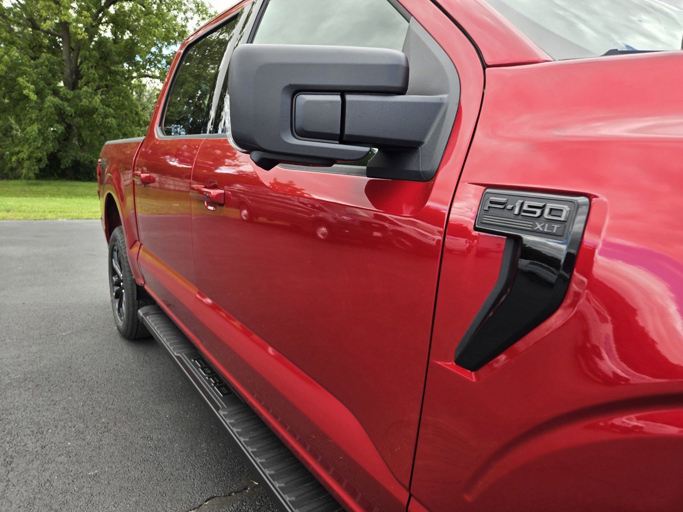 2025 Ford F-150 XLT photo 26
