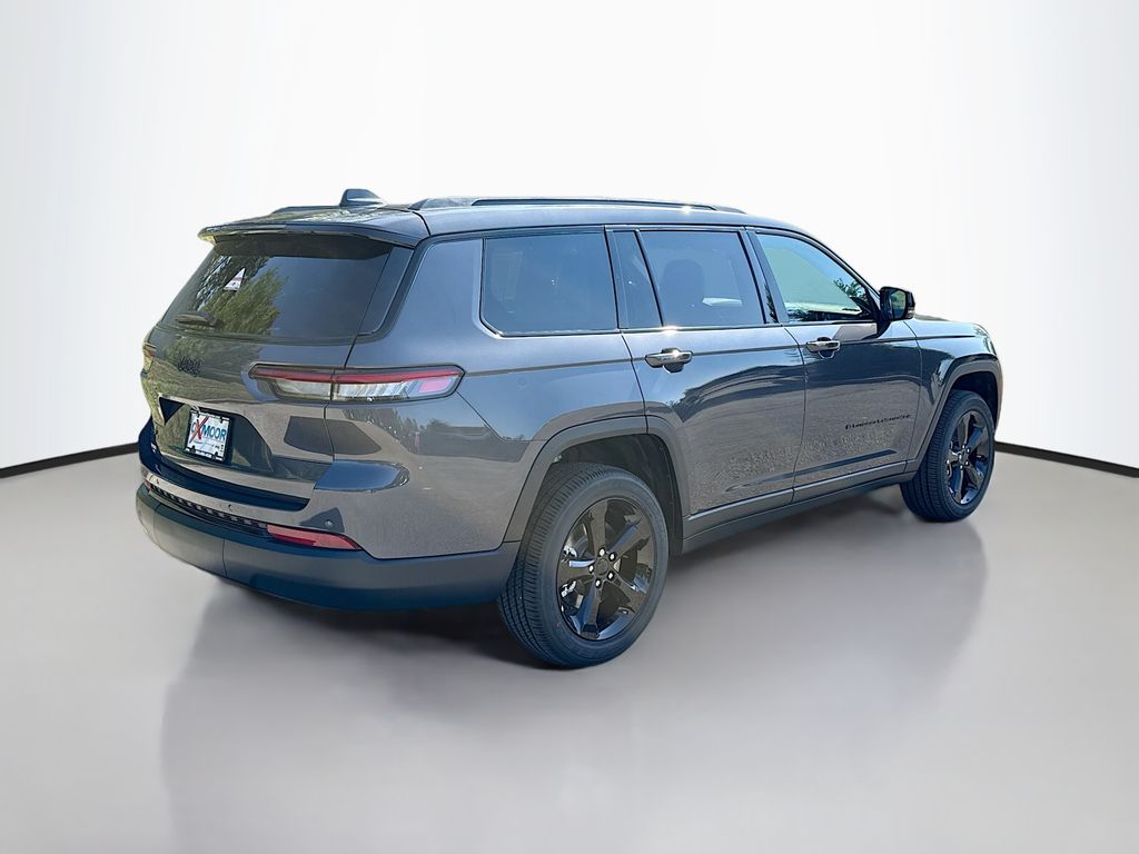 2025 Jeep Grand Cherokee Altitude X photo 2