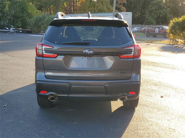 2023 Subaru Ascent Onyx Edition photo 4