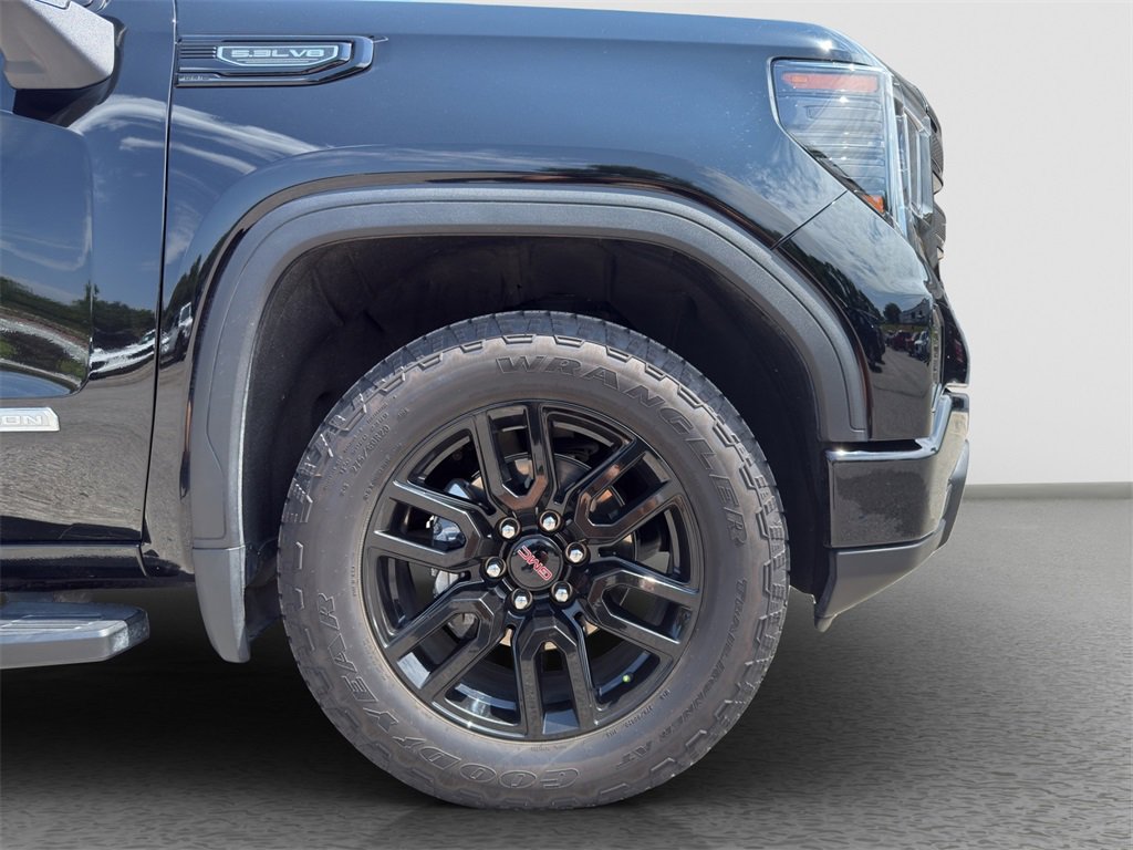 Used 2022 GMC Sierra 1500 Elevation with VIN 1GTUUCED3NZ606088 for sale in Kansas City