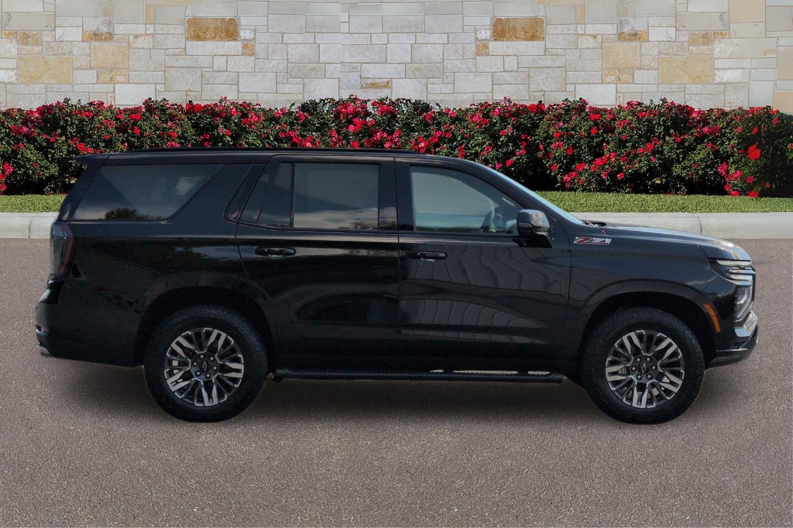 2026 Chevrolet Tahoe Z71 photo 2