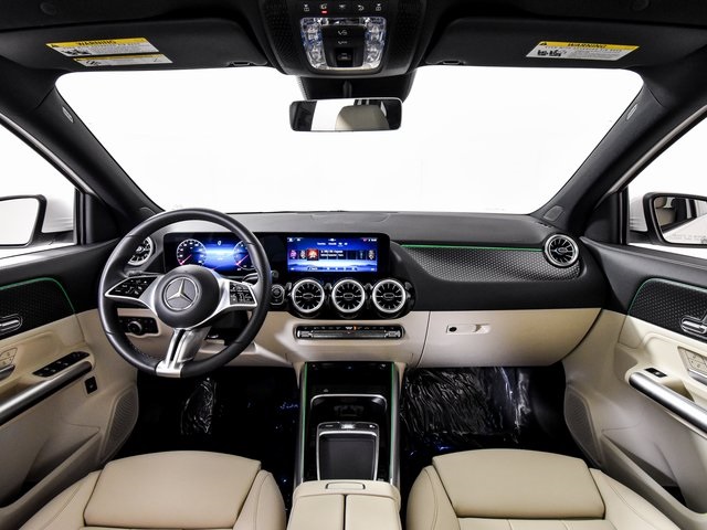 2025 Mercedes Benz GLA 250 photo 3