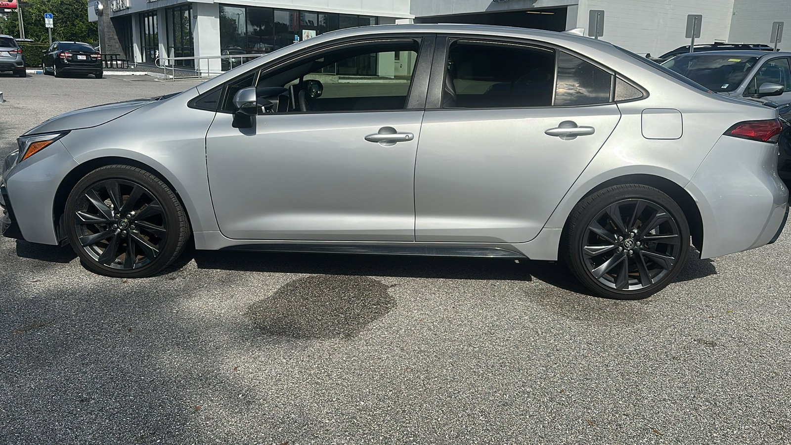 2024 Toyota Corolla XSE photo 3