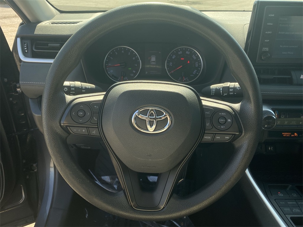 2019 Toyota RAV4 XLE photo 7