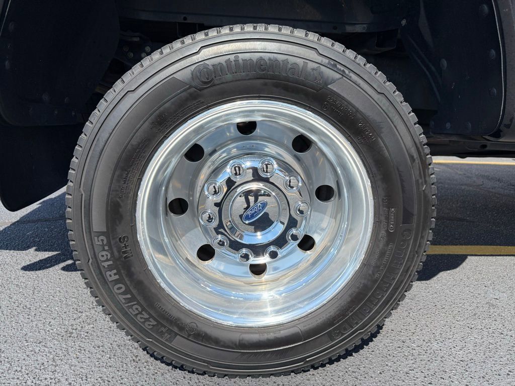 2020 Ford F-450 Platinum photo 15