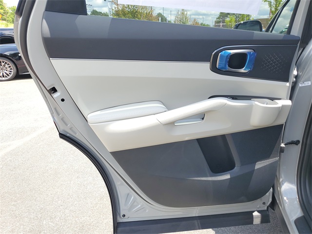 2025 Kia Sorento S photo 7