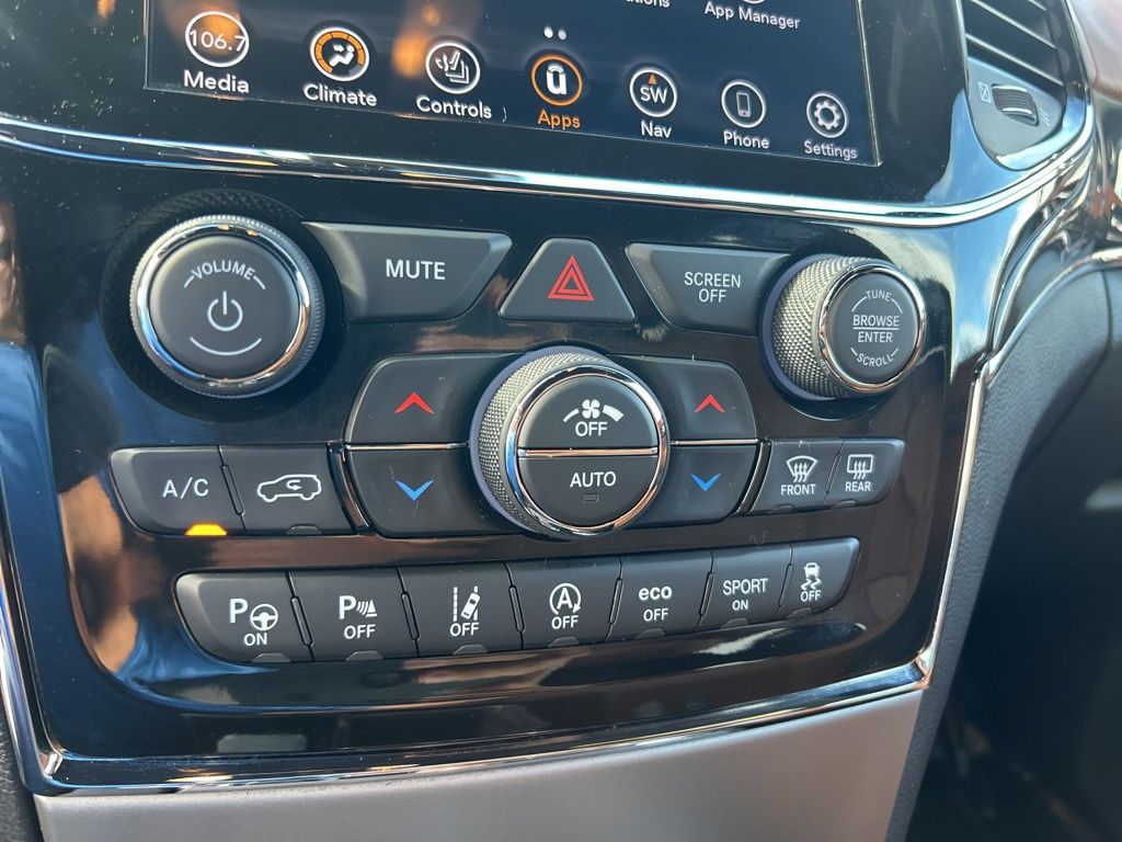 2021 Jeep Grand Cherokee Overland photo 36