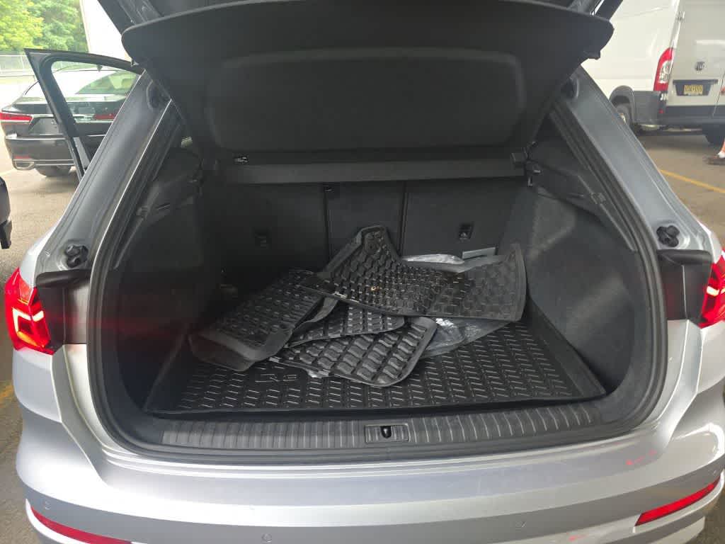 2022 Audi Q3 Premium Plus 40 TFSI photo 10