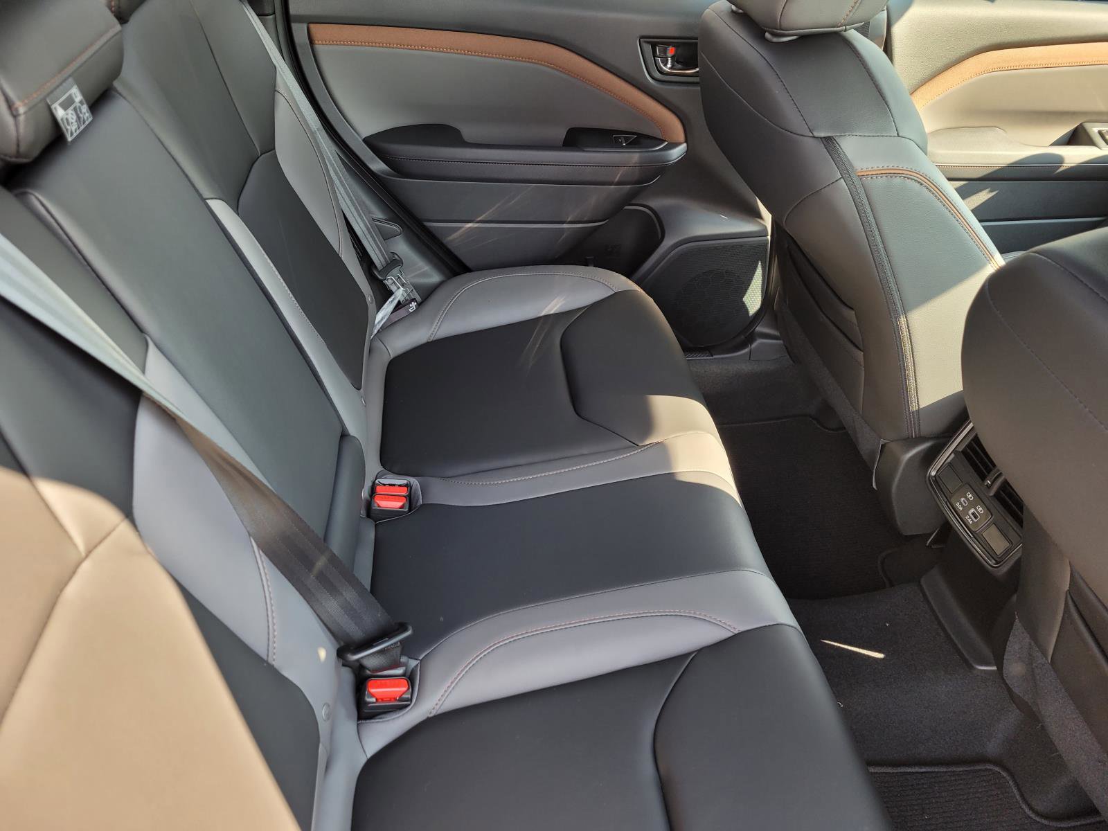 2025 Subaru Forester Sport photo 12