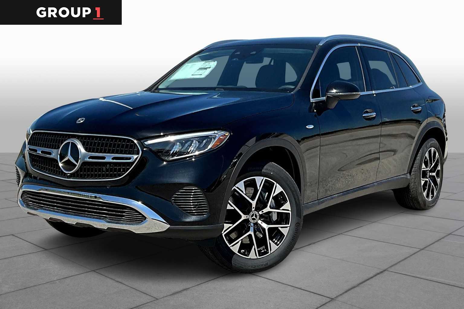 2025 Mercedes-Benz GLC Base's photo