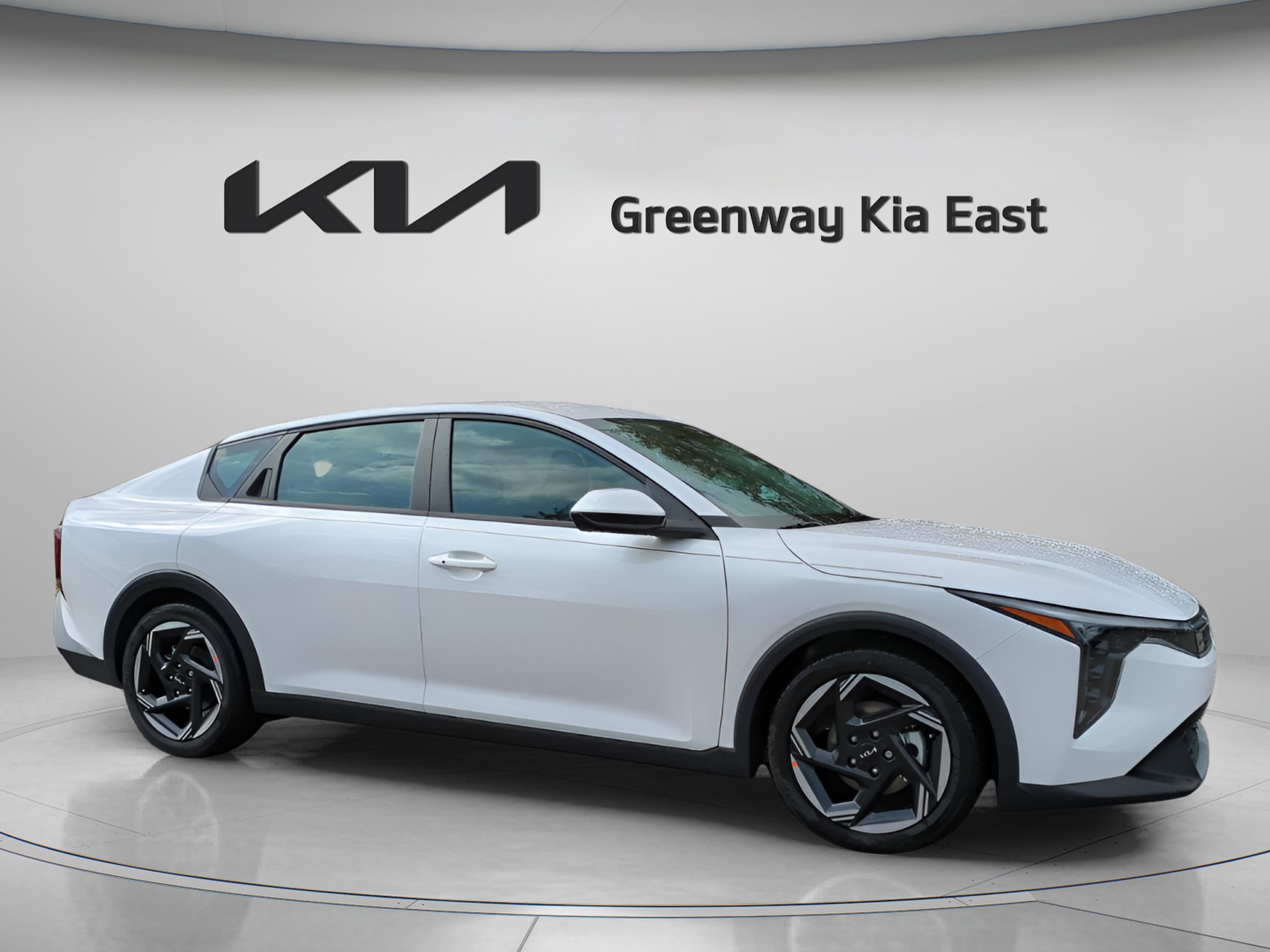 2025 Kia K4 EX's photo