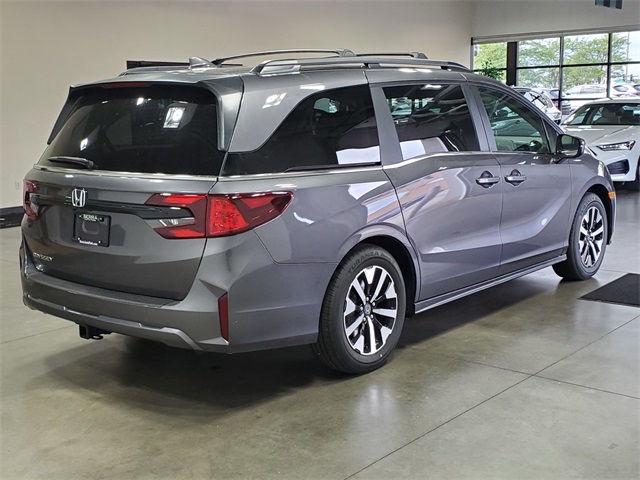 2026 Honda Odyssey EX-L photo 4