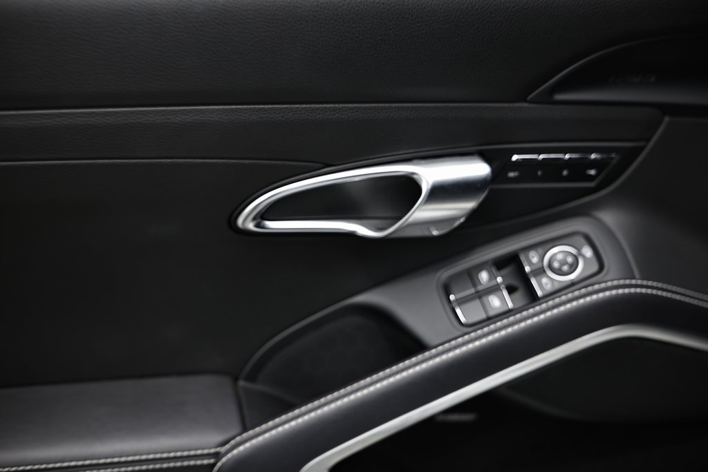 2024 Porsche Boxster Base photo 19