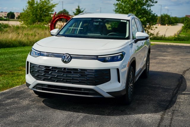 2025 Volkswagen Tiguan S photo 4