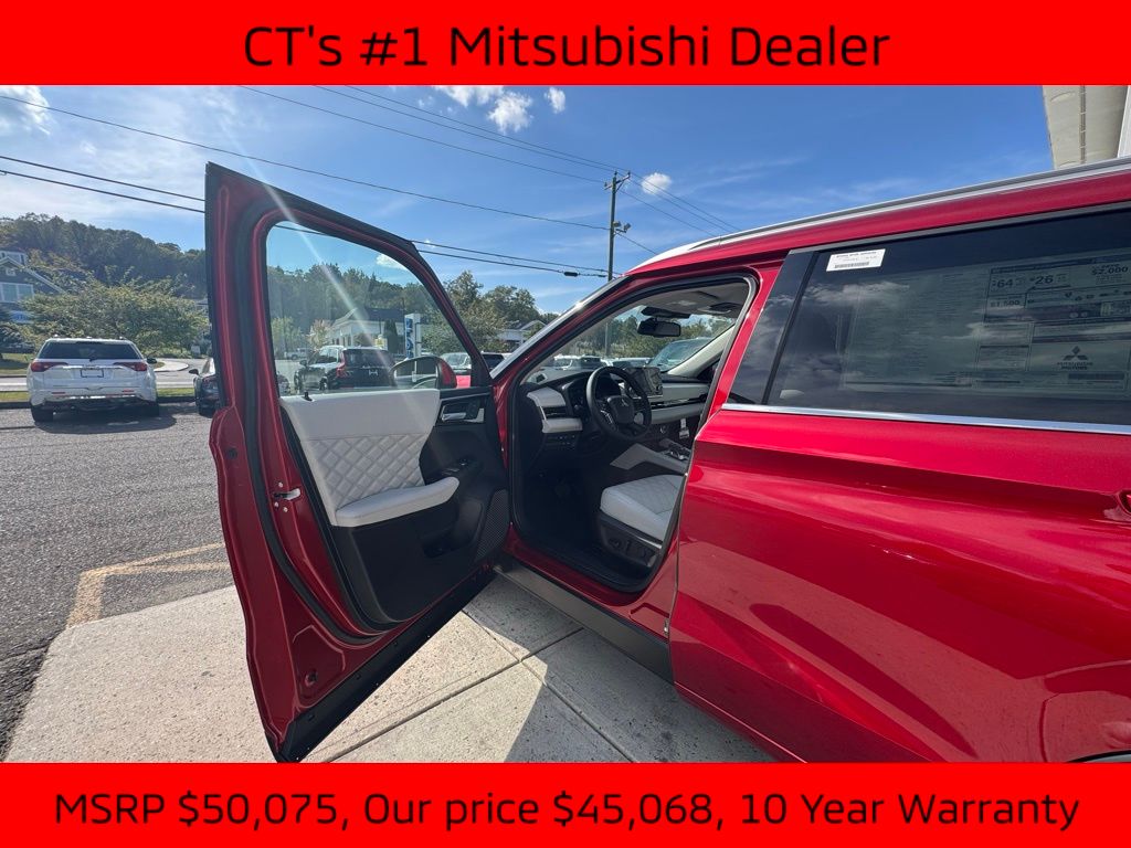2025 Mitsubishi Outlander PHEV SEL photo 7
