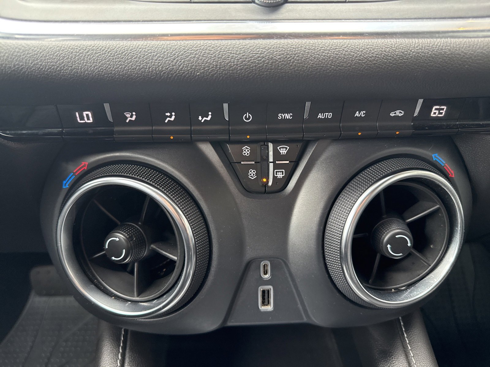 2023 Chevrolet Blazer 2LT photo 25