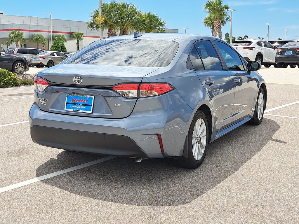 2023 Toyota Corolla LE photo 3