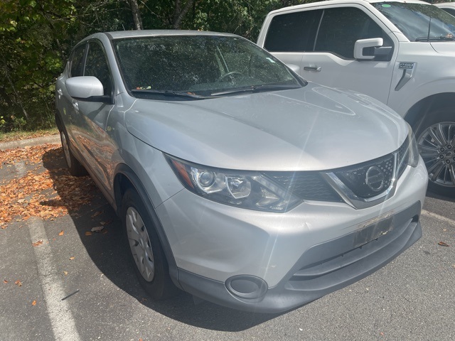 2018 Nissan Rogue Sport S photo 3