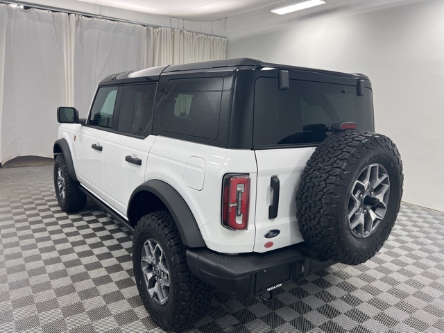 2024 Ford Bronco Badlands photo 6