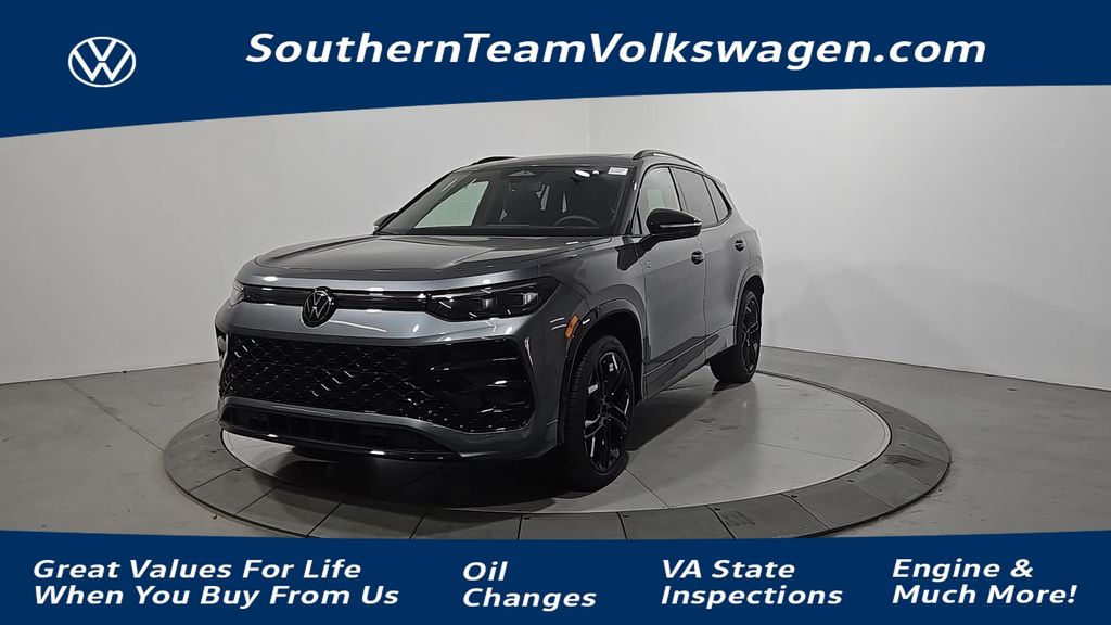 2026 Volkswagen Tiguan SE R-LINE BLACK's photo