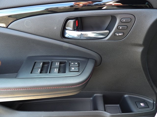 2025 Honda Ridgeline Black Edition photo 18