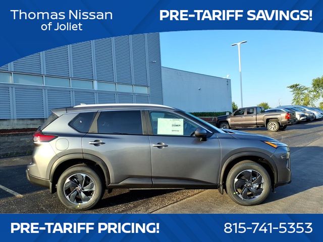 2026 Nissan Rogue SV photo 2
