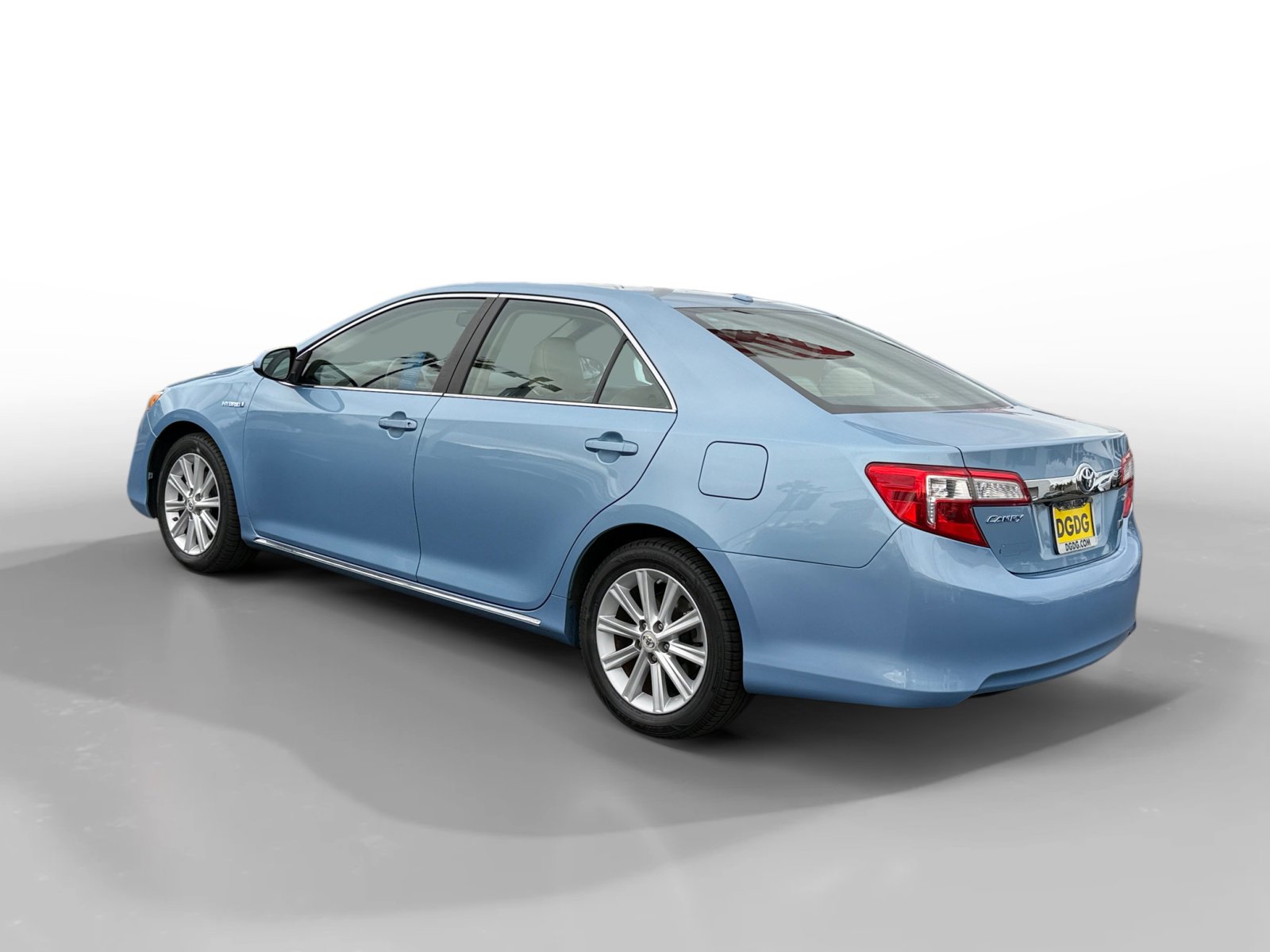 2012 Toyota Camry Hybrid XLE photo 3