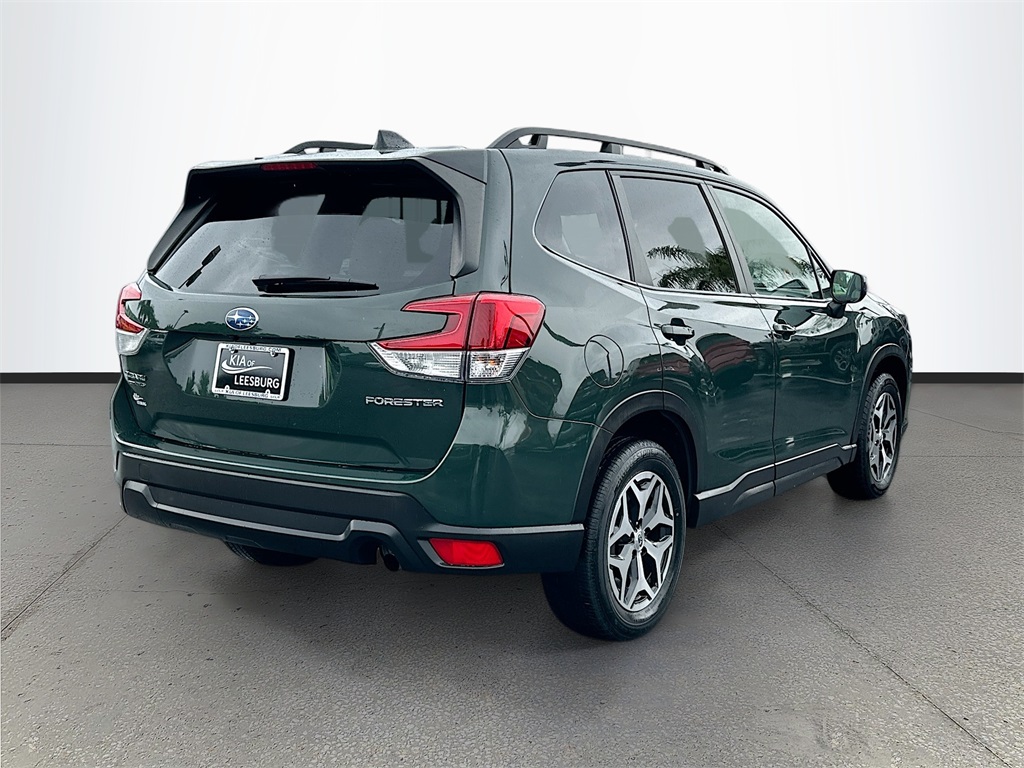 2024 Subaru Forester Premium Base photo 7