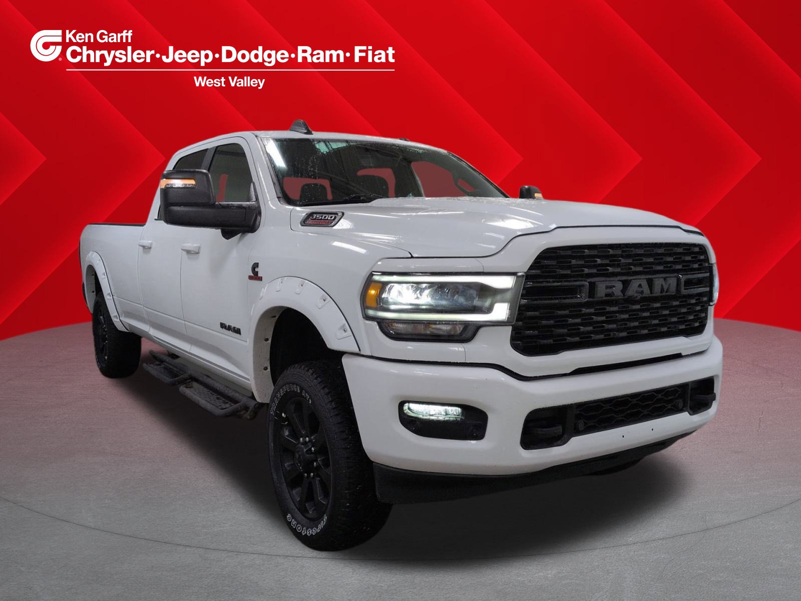 2023 RAM Ram 3500 Pickup Big Horn's photo