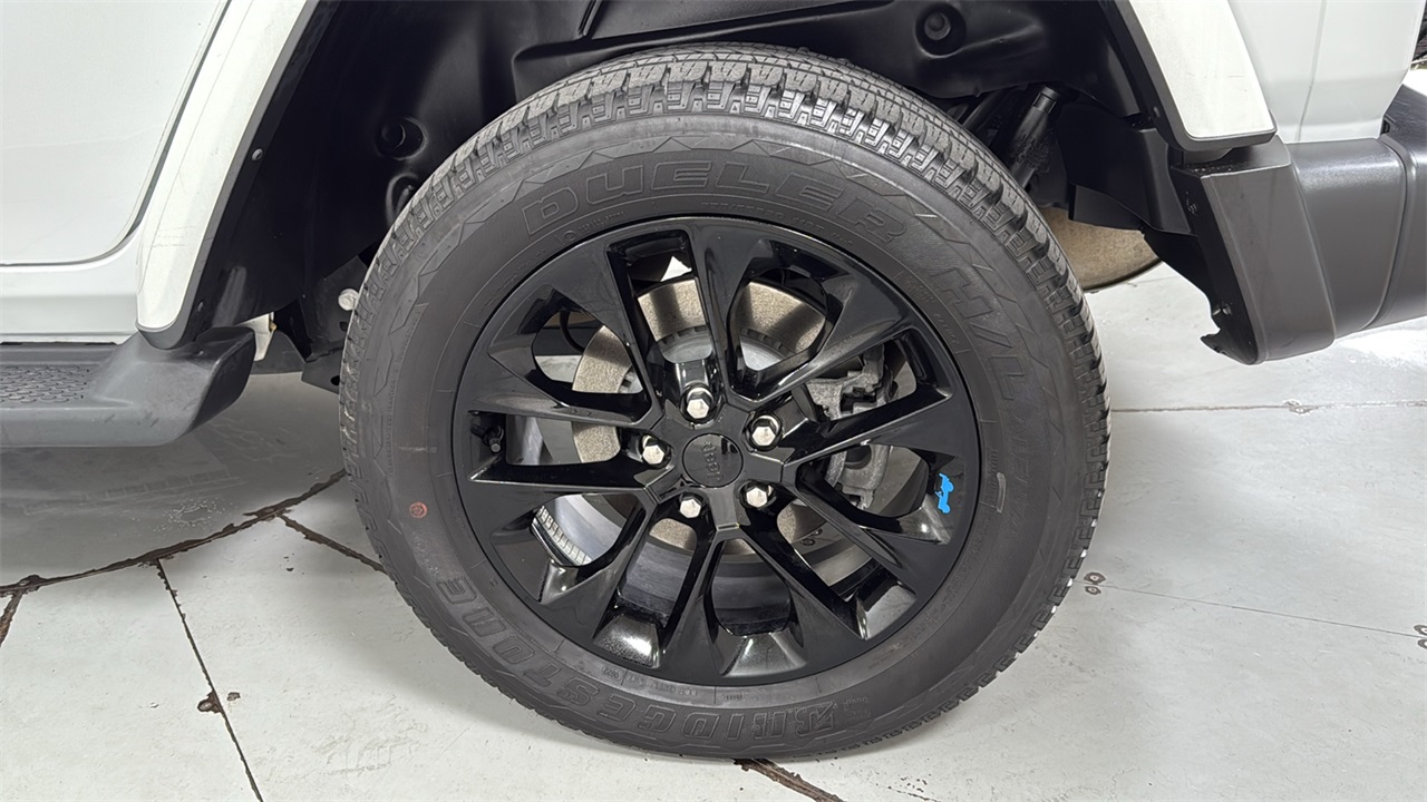 2022 Jeep Wrangler Unlimited Sahara 4xe photo 19