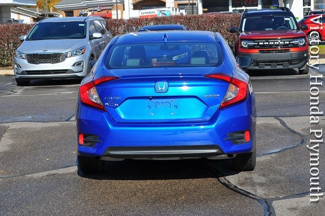 2017 Honda Civic Touring photo 4