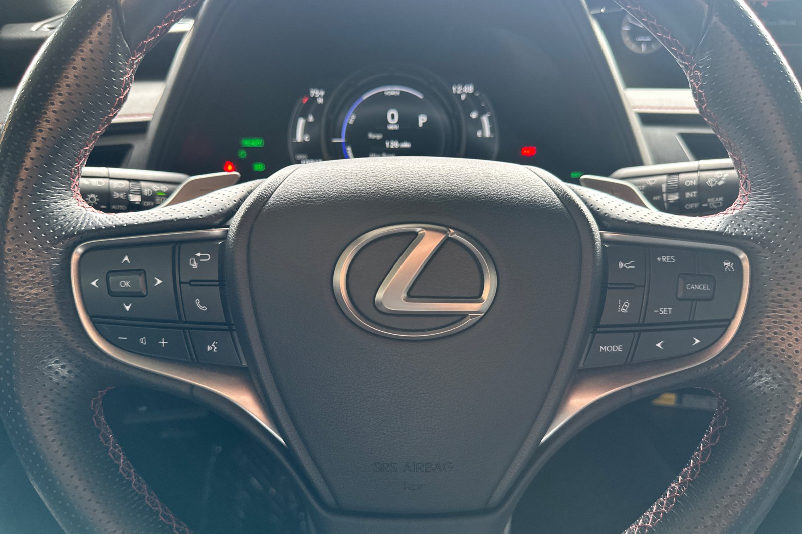 2022 Lexus UX 250h F SPORT photo 21