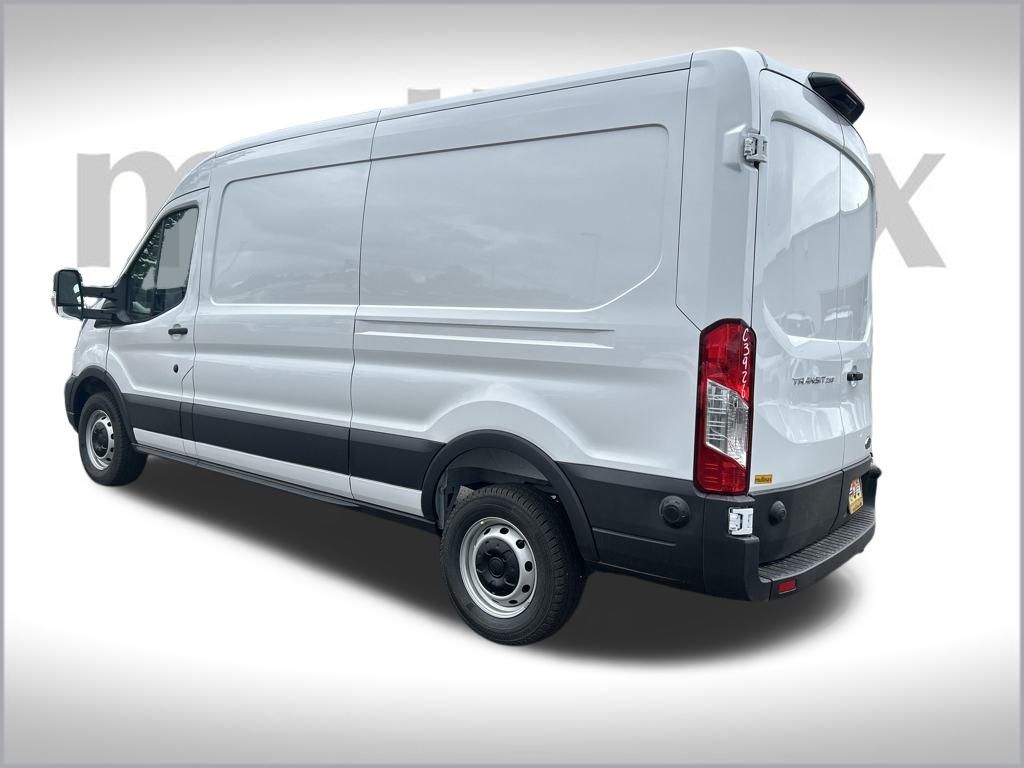 2025 Ford Transit photo 3