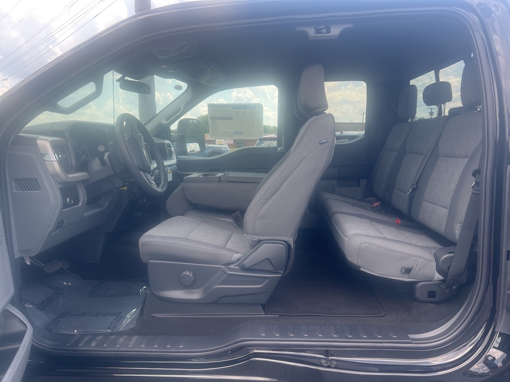 2026 Ford F-350 XL photo 17